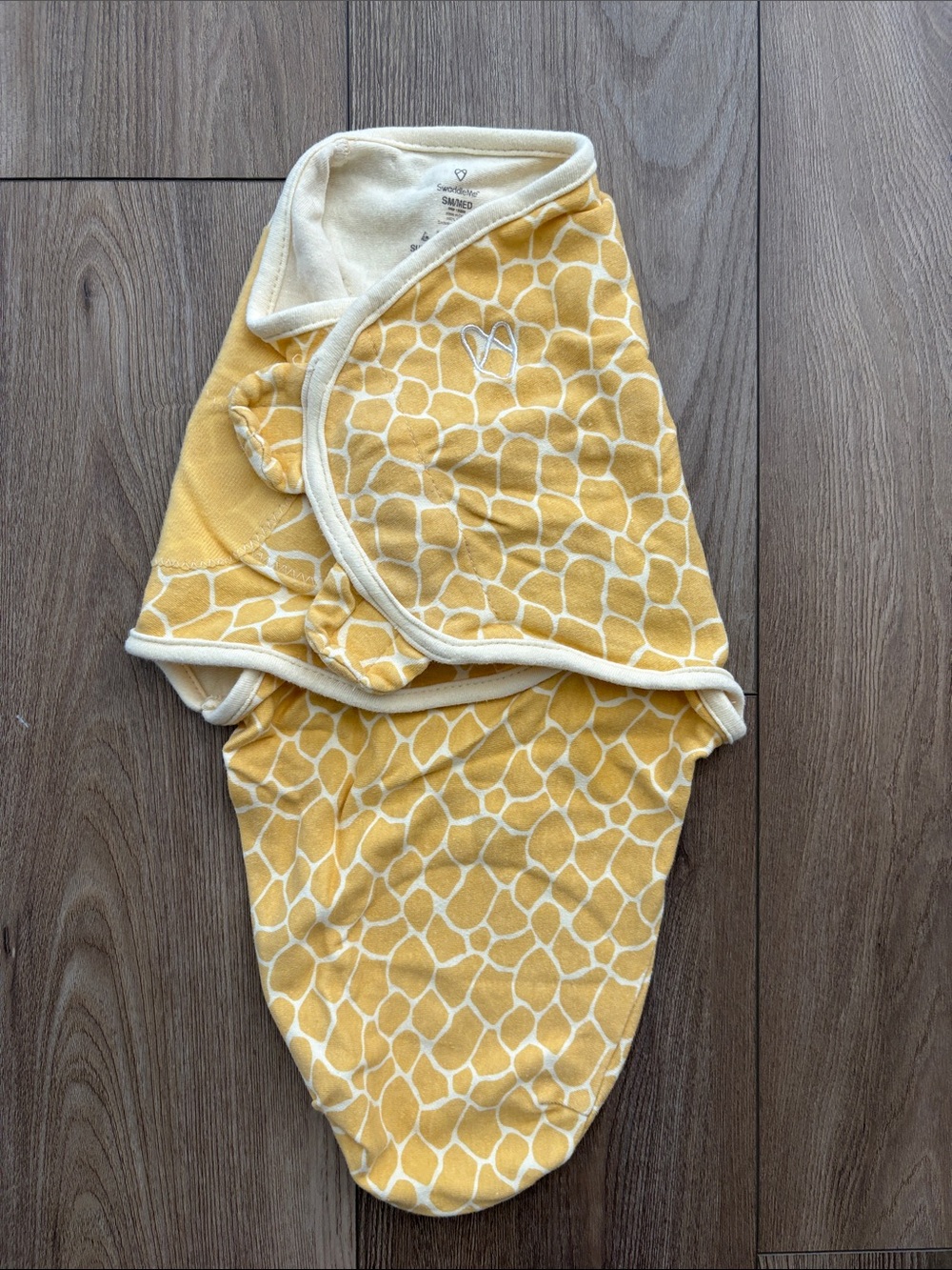 SwaddleMe Yellow Giraffe Print Infant Swaddle